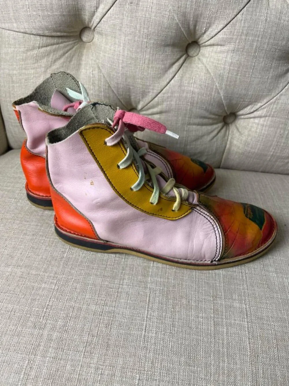 EUC Handmade in England Women's Leather Lace-Up Hippie Boho Booties size 6